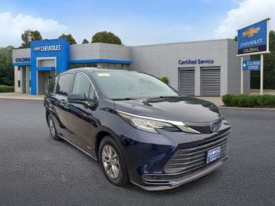 2021 Toyota Sienna LE