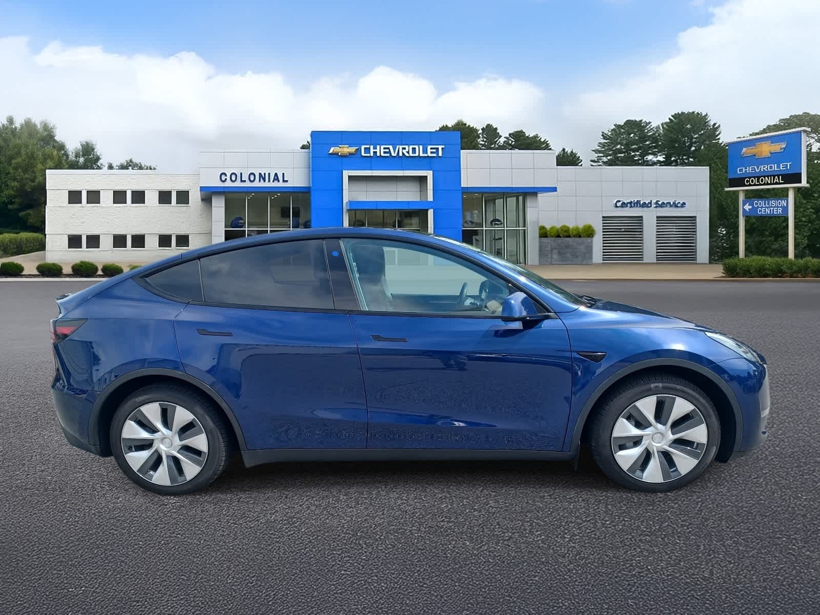 2023 Tesla Model Y Long Range Dual Motor All-Wheel Drive