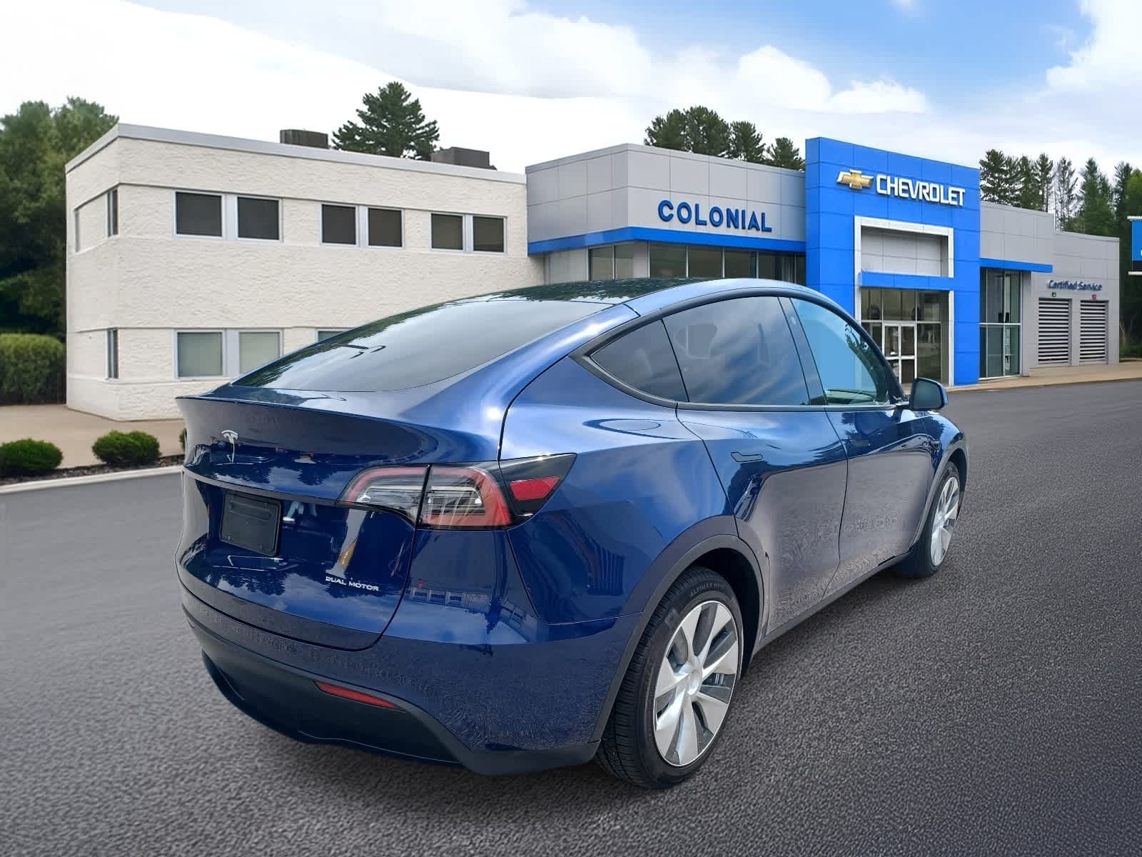 2023 Tesla Model Y Long Range Dual Motor All-Wheel Drive