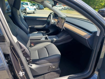 2024 Tesla Model Y Long Range