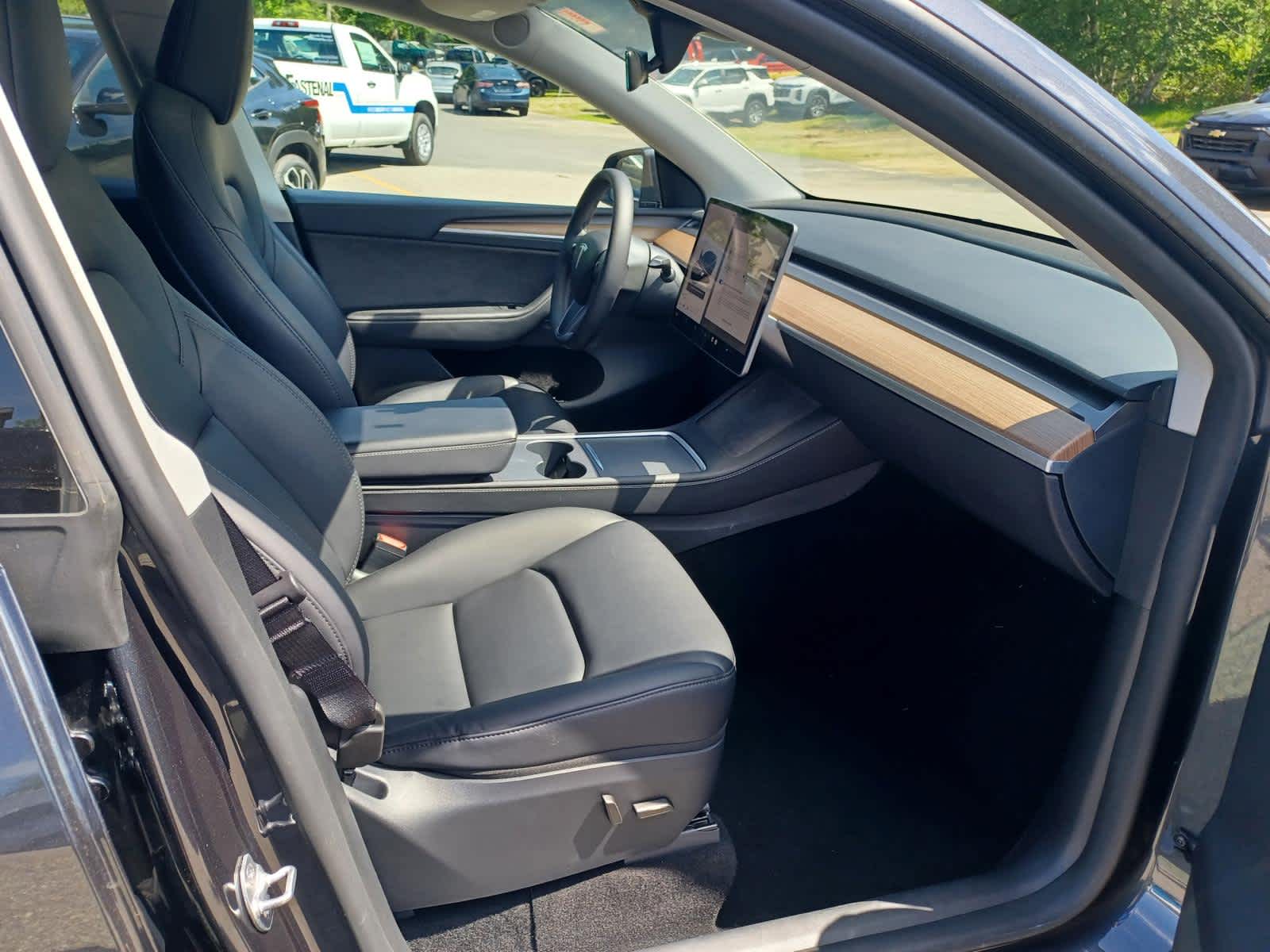 2024 Tesla Model Y Long Range
