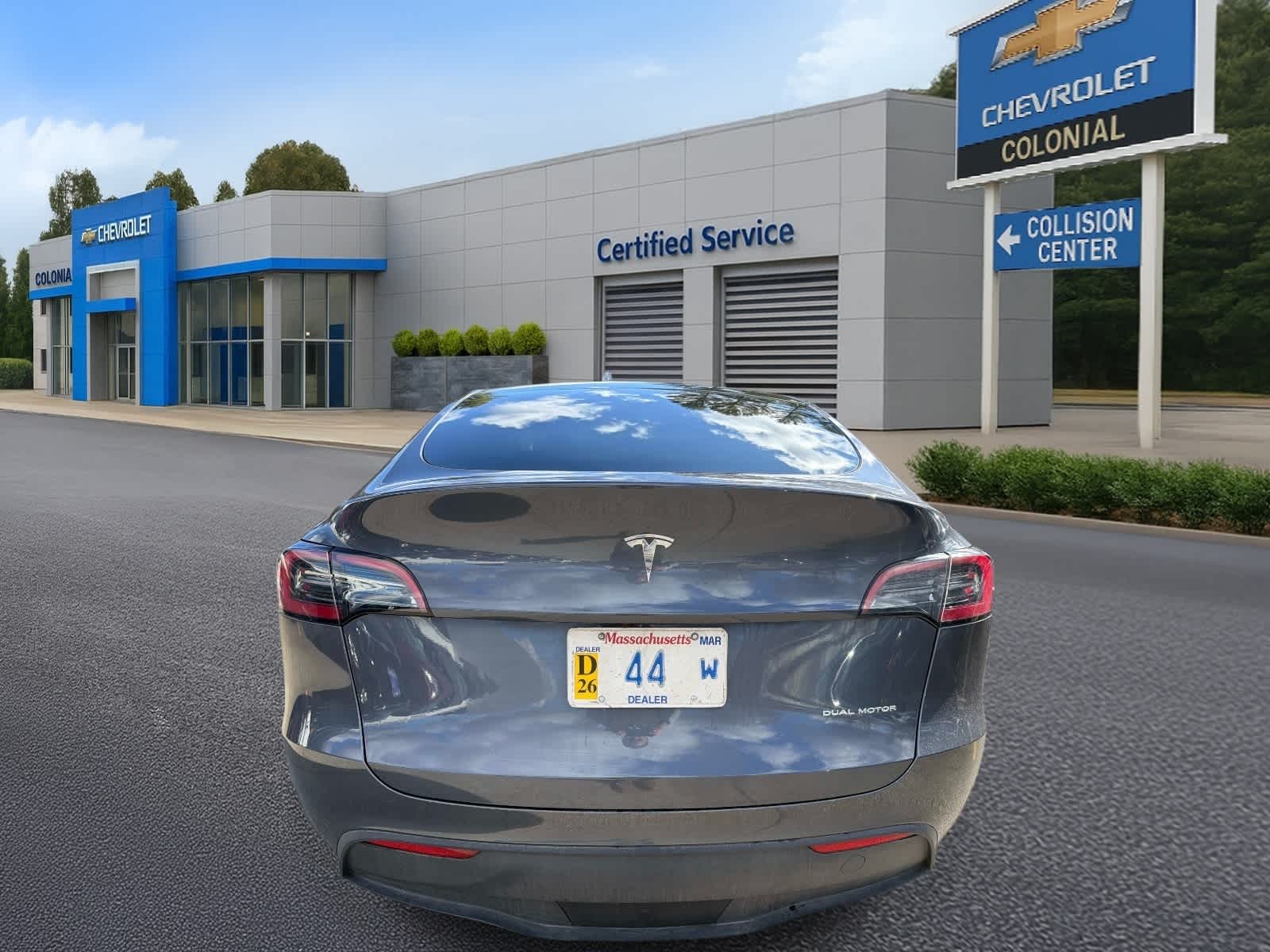 2023 Tesla Model Y Long Range