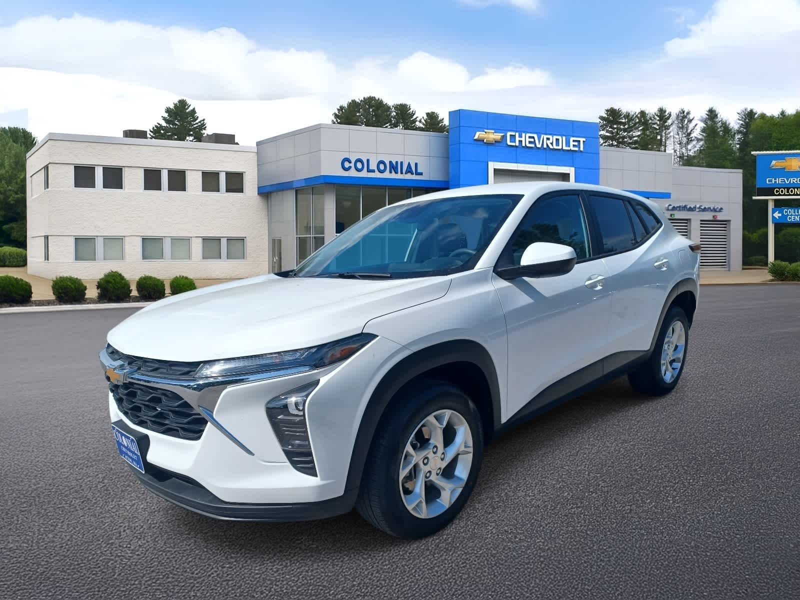 2024 Chevrolet Trax LS's photo
