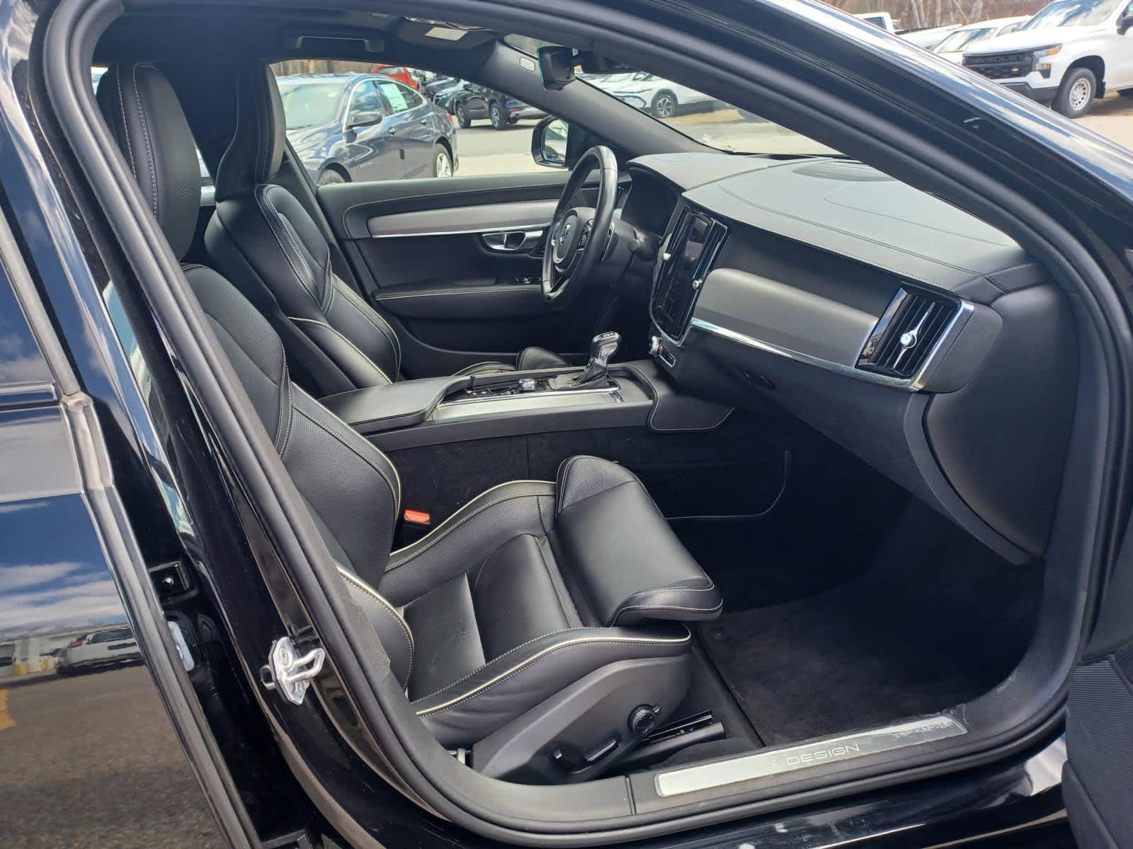 2020 Volvo S90 T6 R-Design