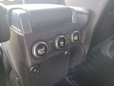 2020 Land Rover Discovery Landmark Edition