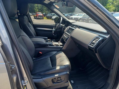 2020 Land Rover Discovery Landmark Edition