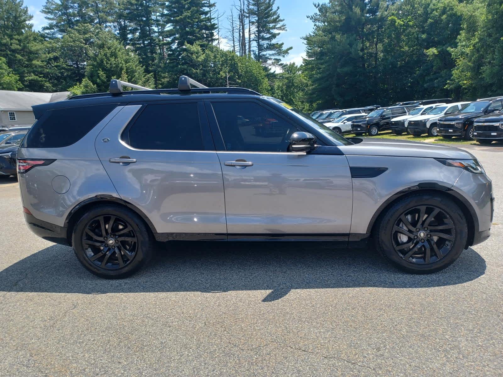 2020 Land Rover Discovery Landmark Edition