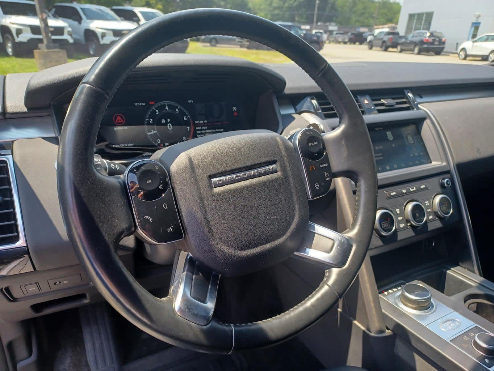 2020 Land Rover Discovery Landmark Edition